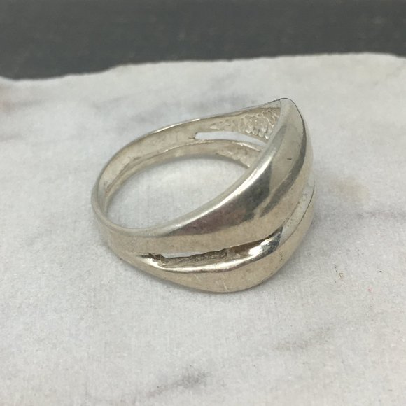 Sterling Silver Two Band Wave Ring - Picture 6 of 12